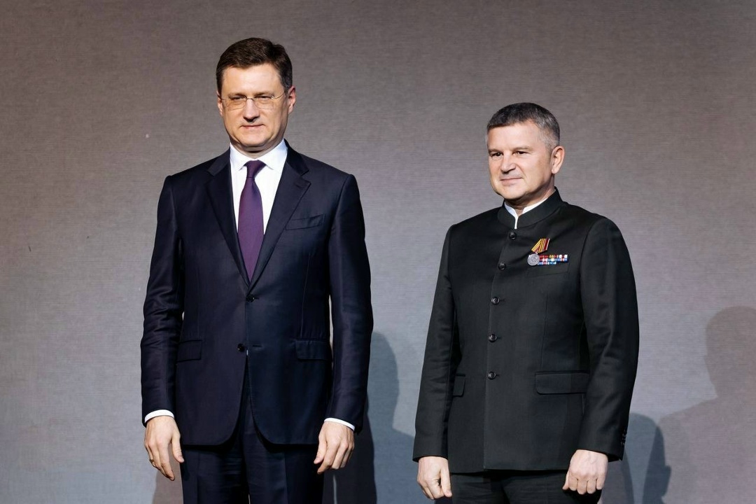 Сергей Цивилев в День энергетика вручил ведомственные награды работникам и ветеранам отрасли