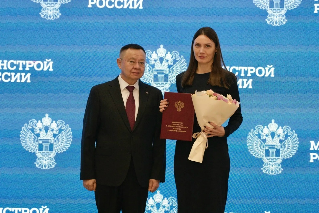 В Минстрое России прошло еженедельное оперативное совещание под председательством Министра строительства и ЖКХ РФ Ирека Файзуллина