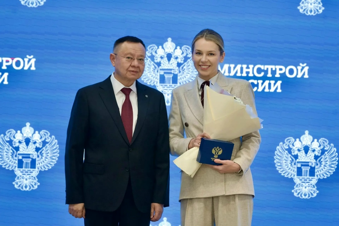 В Минстрое России прошло еженедельное оперативное совещание под председательством Министра строительства и ЖКХ РФ Ирека Файзуллина