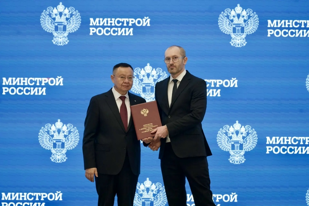 В Минстрое России прошло еженедельное оперативное совещание под председательством Министра строительства и ЖКХ РФ Ирека Файзуллина