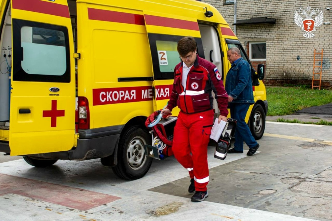 Более 160 человек спасли врачи службы санавиации Курской области