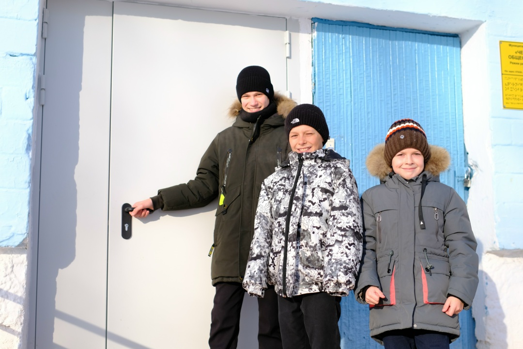 ПОМОЩЬ ШКОЛЕ Компания «Газпром переработка Благовещенск» помогла школе села Черниговка