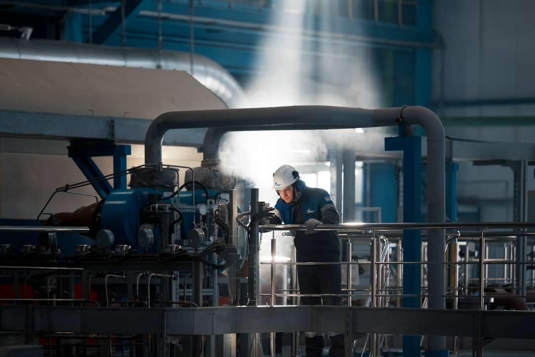 Это не картинки, созданные нейросетью. Построено людьми!
В кадре – Свободненская ТЭС – современная газовая электростанция в Амурской области.