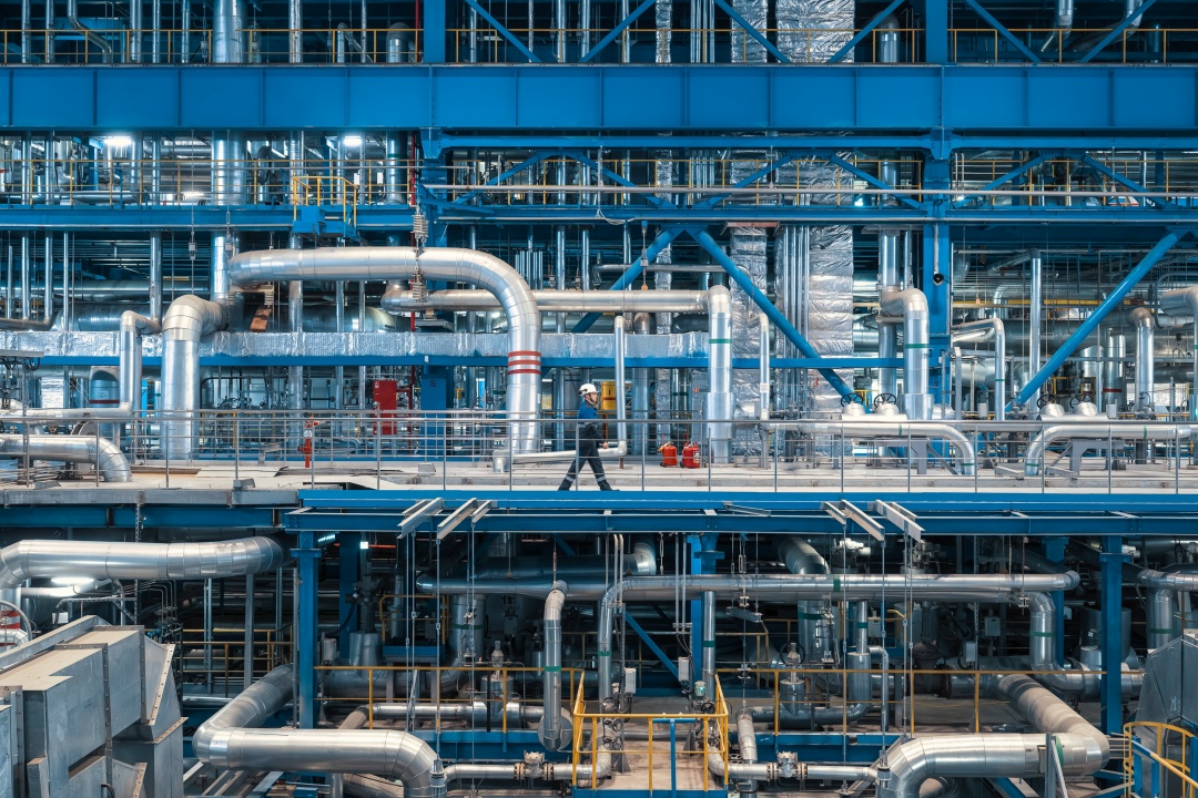 Это не картинки, созданные нейросетью. Построено людьми!
В кадре – Свободненская ТЭС – современная газовая электростанция в Амурской области.