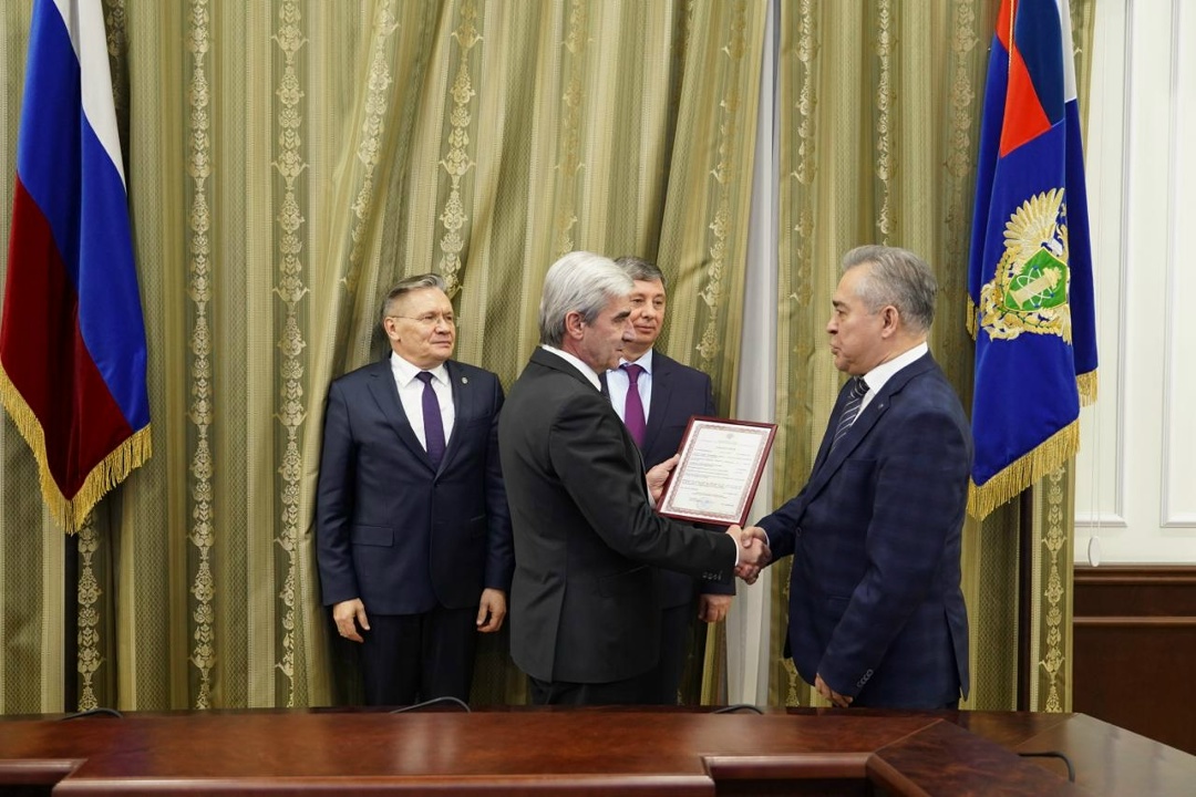 В Ростехнадзоре состоялась торжественная церемония вручения лицензии на эксплуатацию ядерной установки – энергоблока № 1 Запорожской АЭС