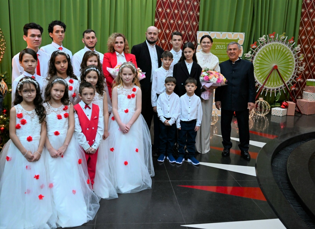 Новогоднее чудо для мам-героинь Мы уже рассказывали о многодетных семьях наших работниц — Лили Даишевой и Руфины Шайгардановой