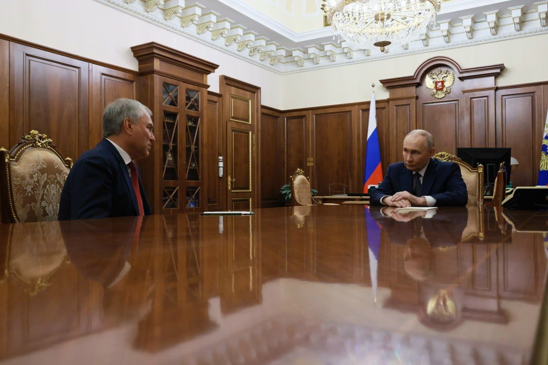 Президент России Владимир Путин провел накануне встречу с Председателем Госдумы Вячеславом Володиным.