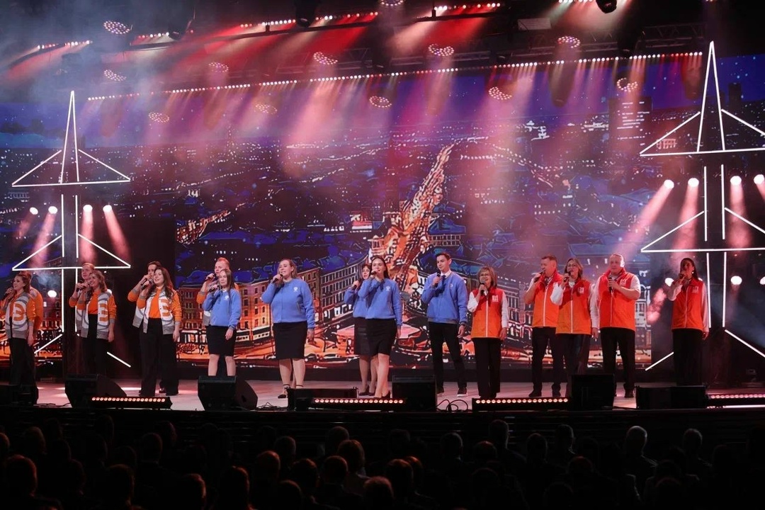 Евгений Грабчак в ходе рабочей поездки в Казань поздравил энергетиков с профессиональным праздником