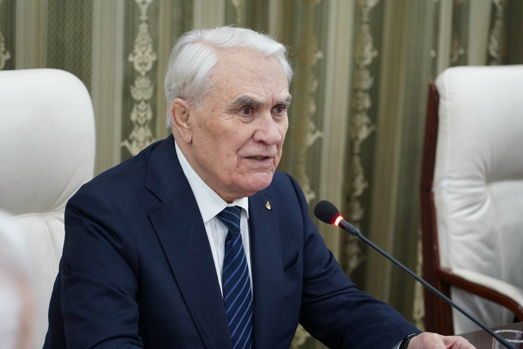 В Ростехнадзоре состоялось заседание Общественного совета при Ростехнадзоре. Мероприятие провел первый заместитель Председателя Совета Геннадий Шмаль.