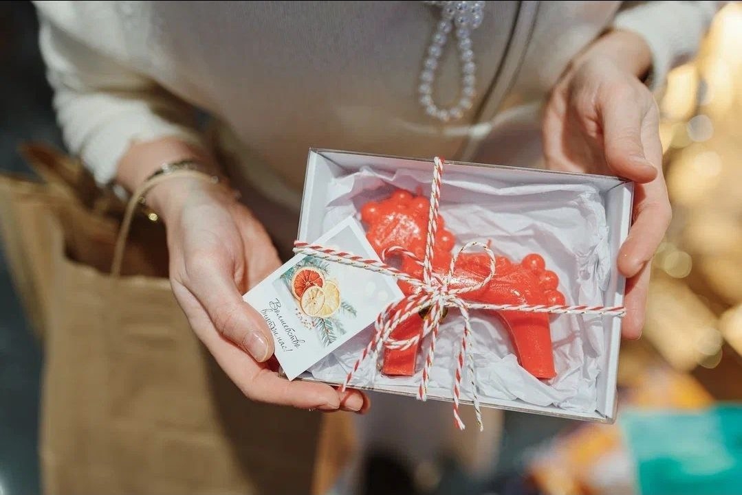 Первая благотворительная ярмарка РусГидро в Красноярске