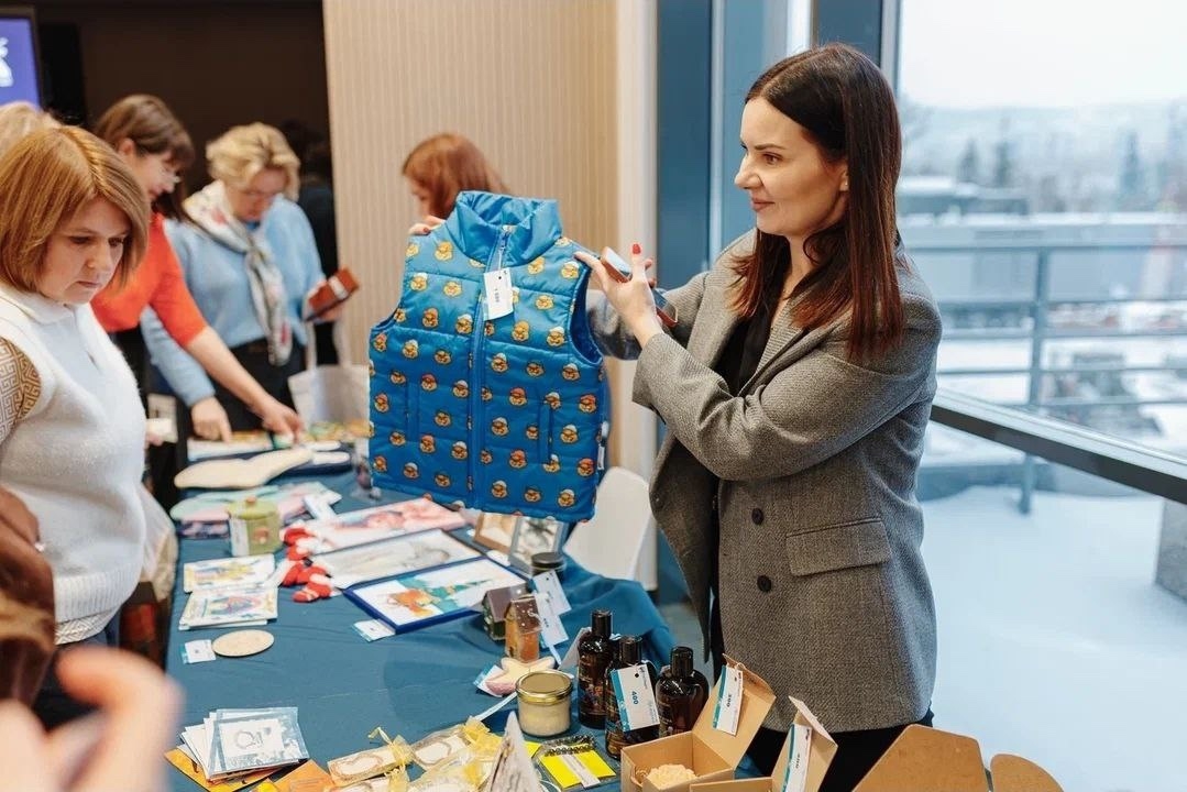 Первая благотворительная ярмарка РусГидро в Красноярске