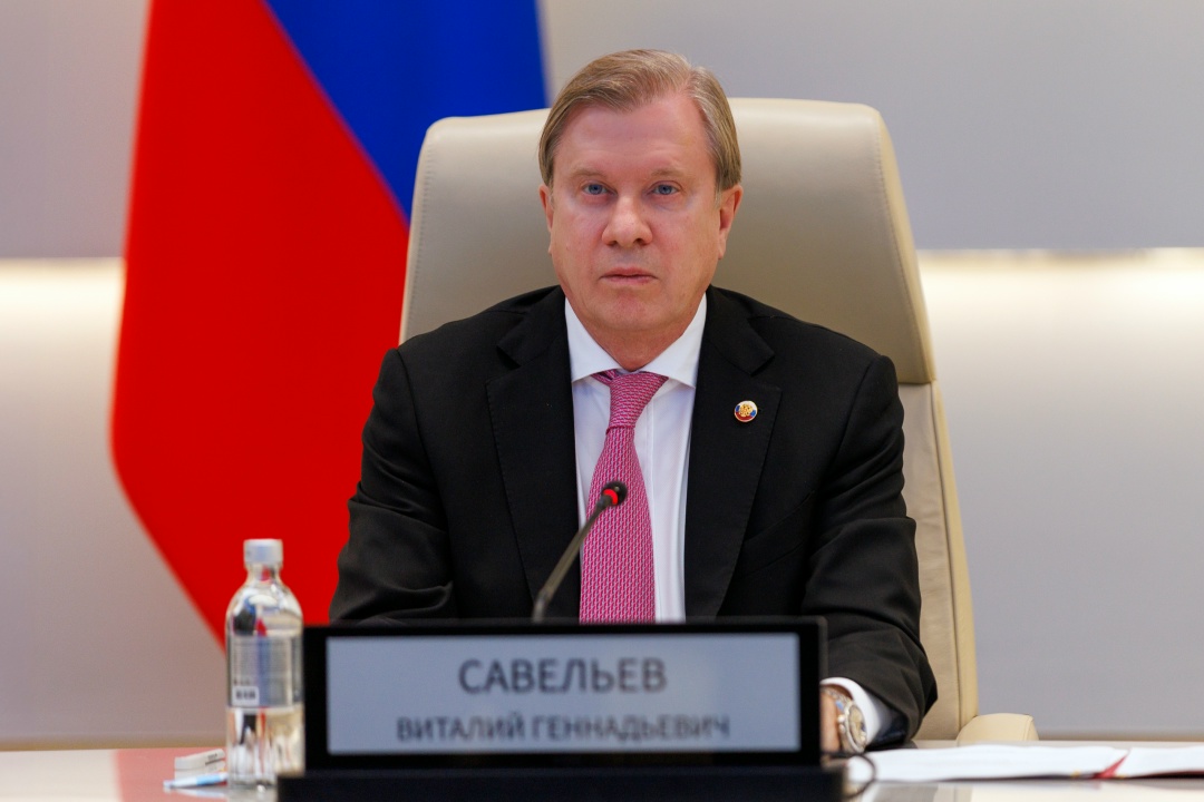 Виталий Савельев открыл движение через обновленный пункт пропуска Кани-Курган на границе с Китаем.