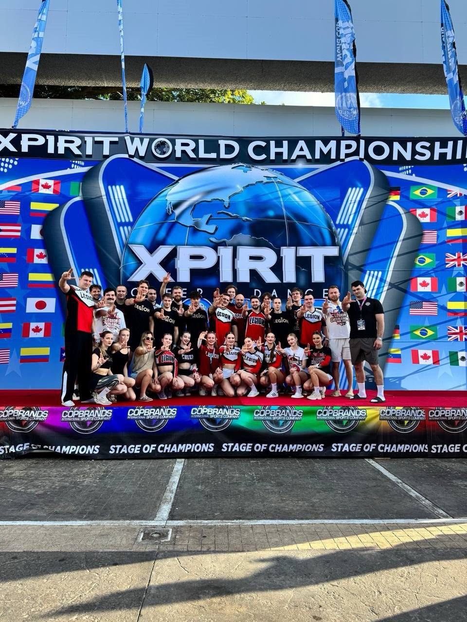 Поддержка на высоте золотых награды на чемпионате мира по чирлидингу — XPIRIT WORLD CUP в Мексике — выиграл наш коллега Антон Головин из ЛУКОЙЛ-Технологий в…