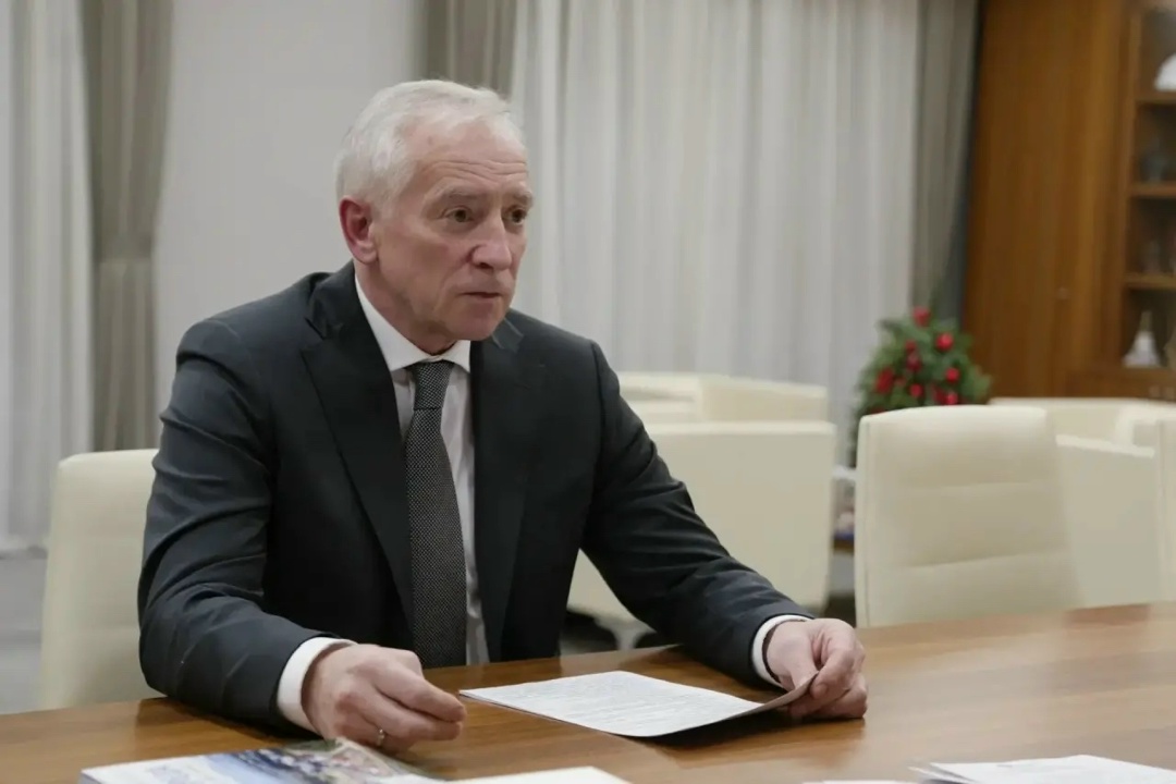 Глава Минстроя России Ирек Файзуллин провел рабочую встречу с Губернатором Томской области Владимиром Мазуром