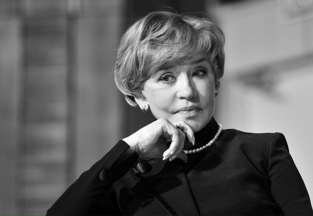 Михаил Мишустин выразил соболезнования коллегам, родным и близким Веры Алентовой.