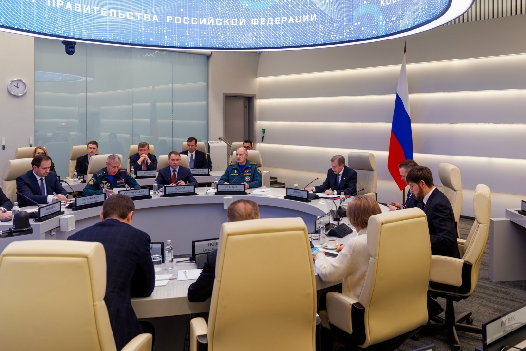 Виталий Савельев провел заседание правкомиссии по ликвидации последствий крушения танкеров в Керченском проливе.