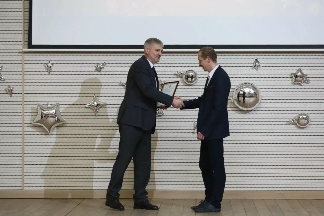 Представители Минстроя России вручили ведомственные награды в Комитете государственного строительного надзора города Москвы