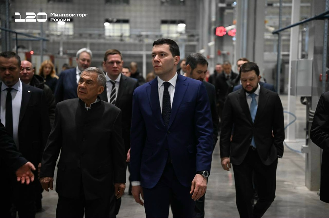 Антон Алиханов принял участие в церемонии передачи 4 вертолетов Ми-8МТВ-1