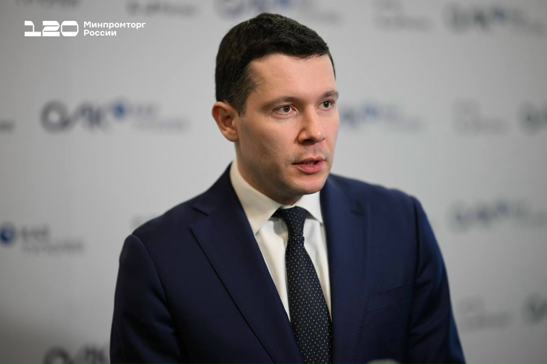 Антон Алиханов принял участие в церемонии вручения свидетельства об Одобрении главного изменения типовой конструкции самолета Ту-214