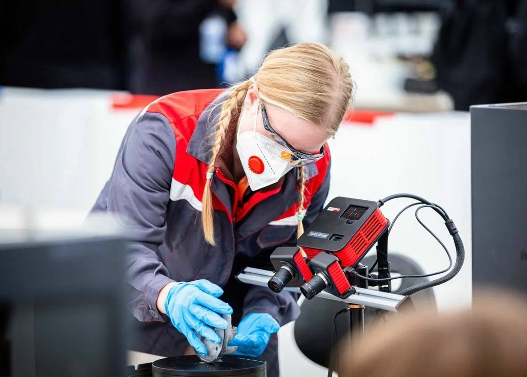 Дмитрий Чернышенко и Сергей Кравцов прокомментировали итоги года празднования 85-летия системы среднего профессионального образования.