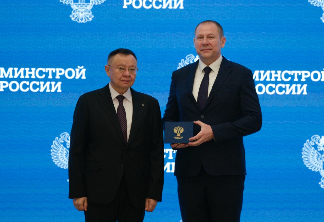 В Минстрое России прошло еженедельное оперативное совещание под председательством Министра строительства и ЖКХ РФ Ирека Файзуллина