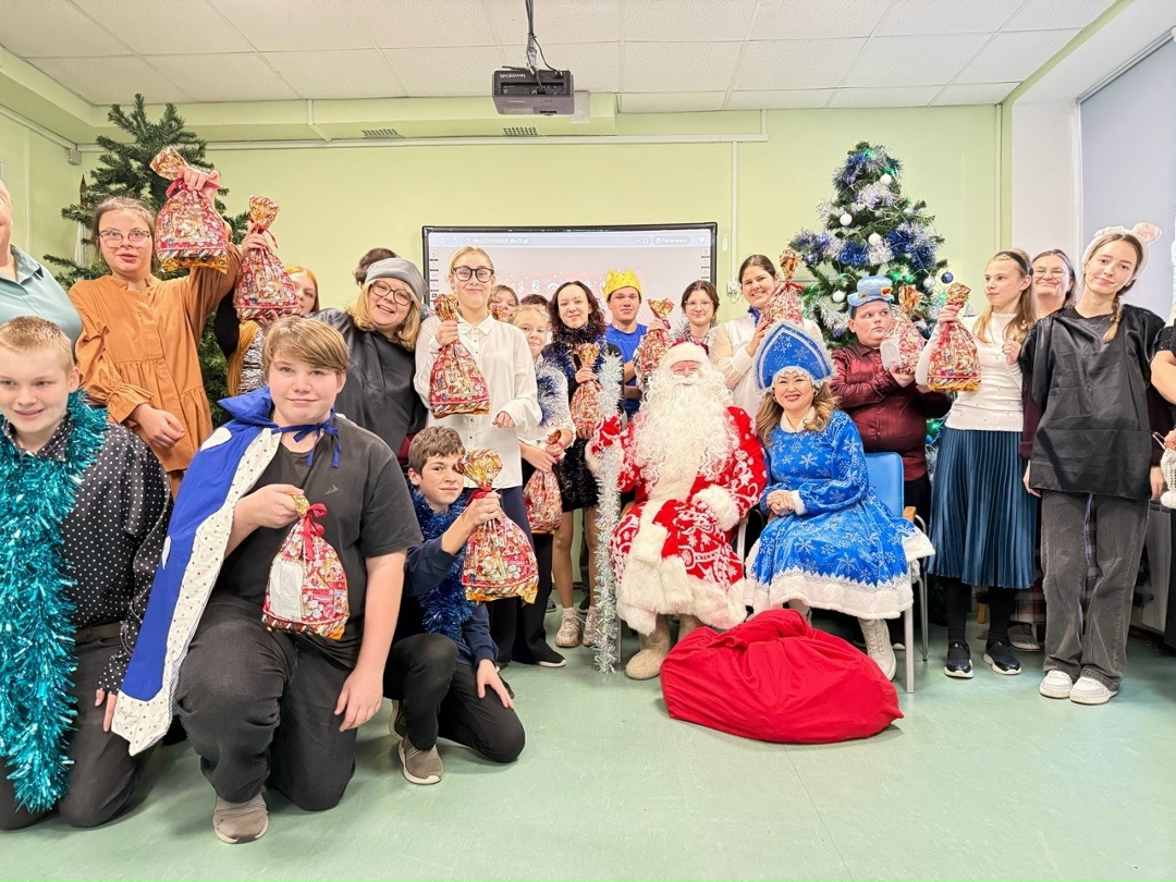 Северо-Западное управление Ростехнадзора приняло участие во всероссийской благотворительной акции «Ёлка желаний»