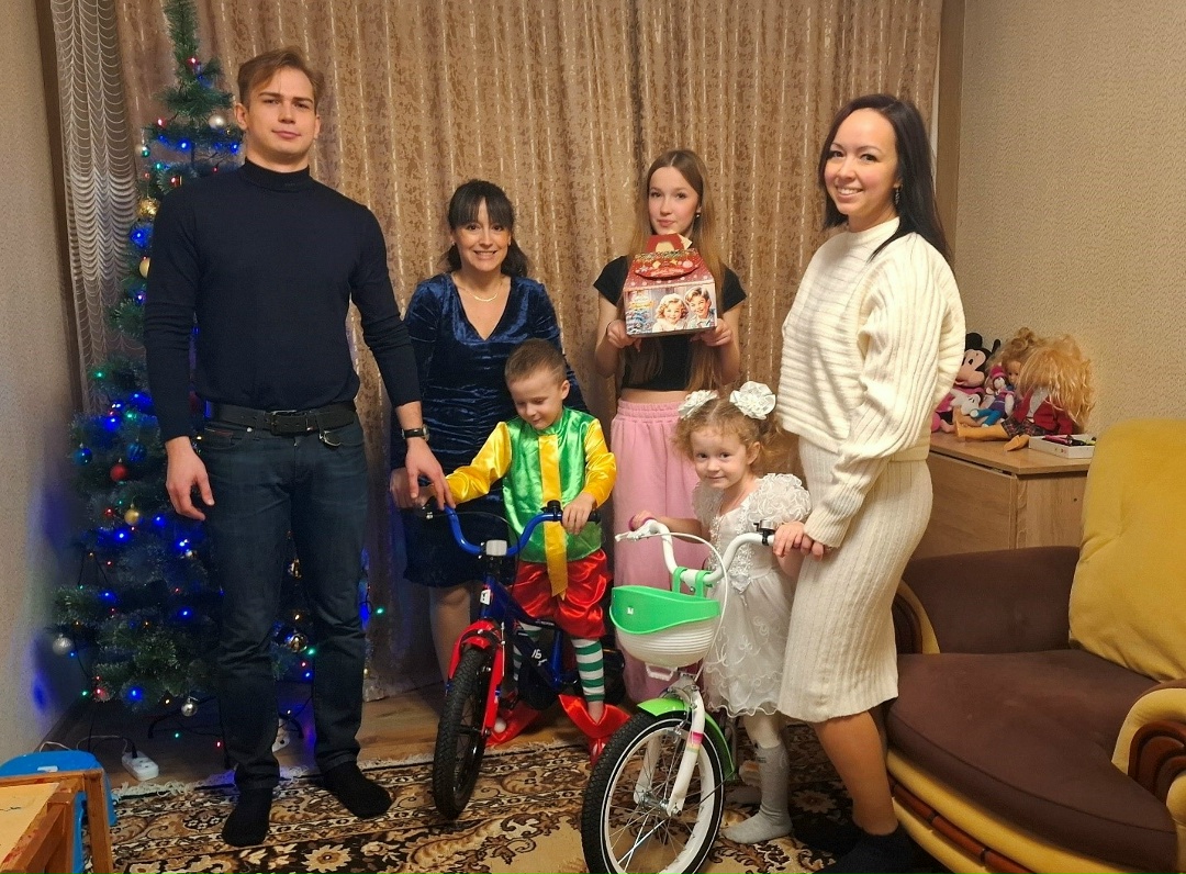 Северо-Западное управление Ростехнадзора приняло участие во всероссийской благотворительной акции «Ёлка желаний»