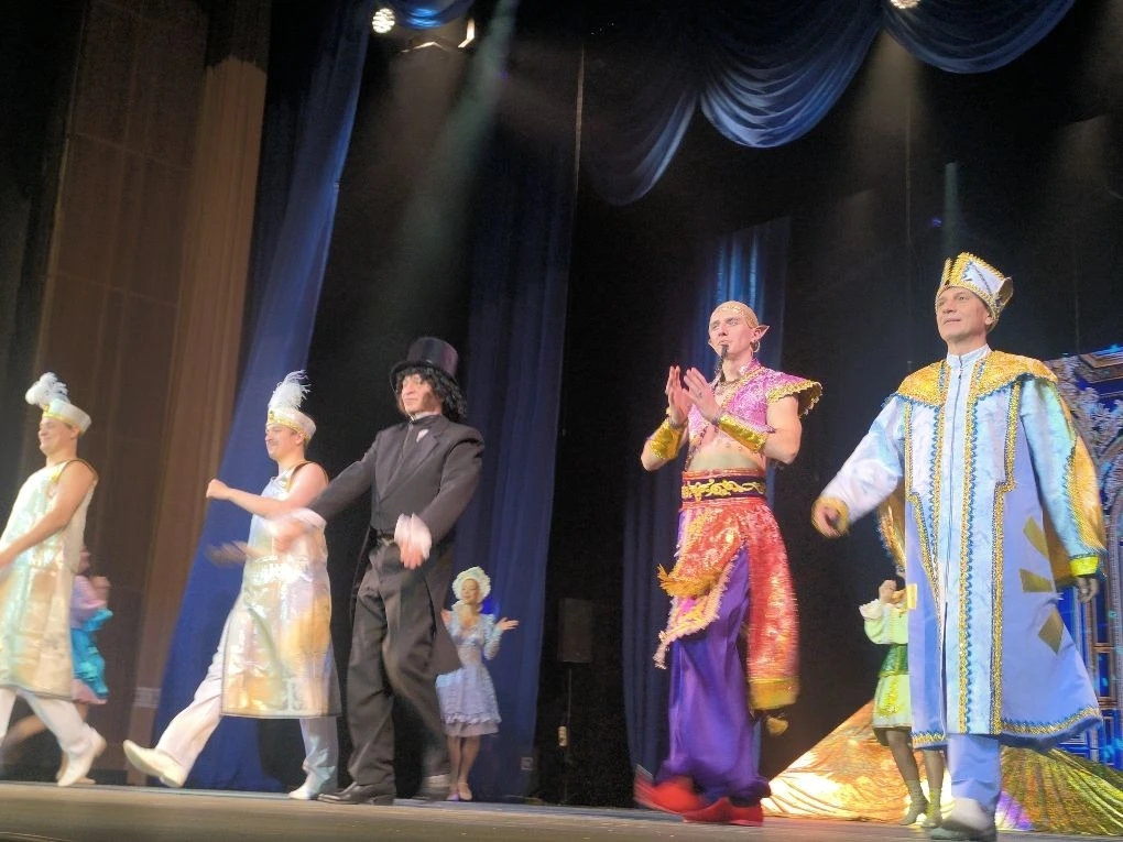 ПОДАРКИ ДЕТЯМ «Газпром переработка Благовещенск» поздравил детей Свободного и Свободненского района с Новым годом