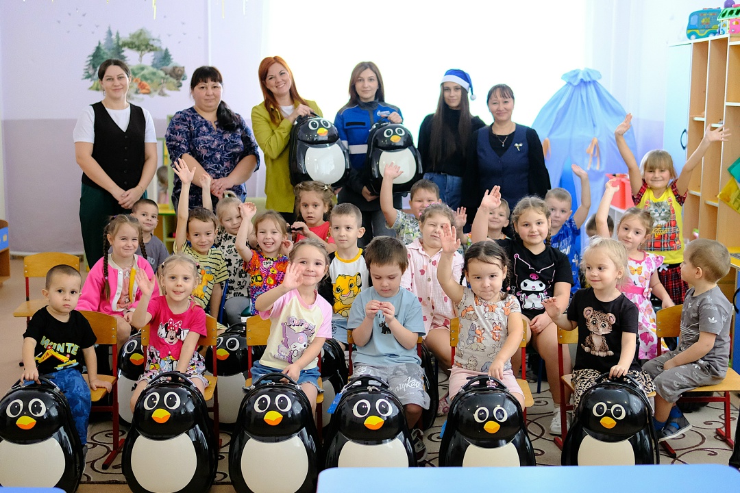 ПОДАРКИ ДЕТЯМ «Газпром переработка Благовещенск» поздравил детей Свободного и Свободненского района с Новым годом