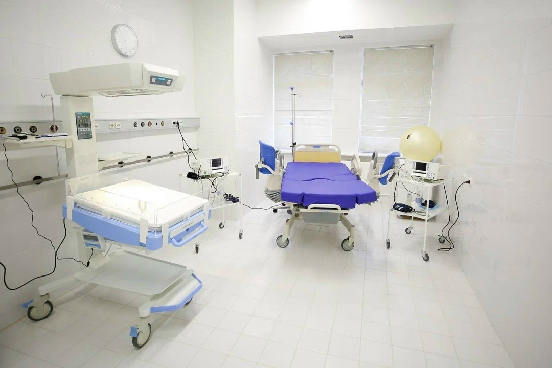 Здравый подход При поддержке Благотворительного фонда «ЛУКОЙЛ» родильное отделение Когалымской больницы оборудовано инновационными аппаратами для диагностики.