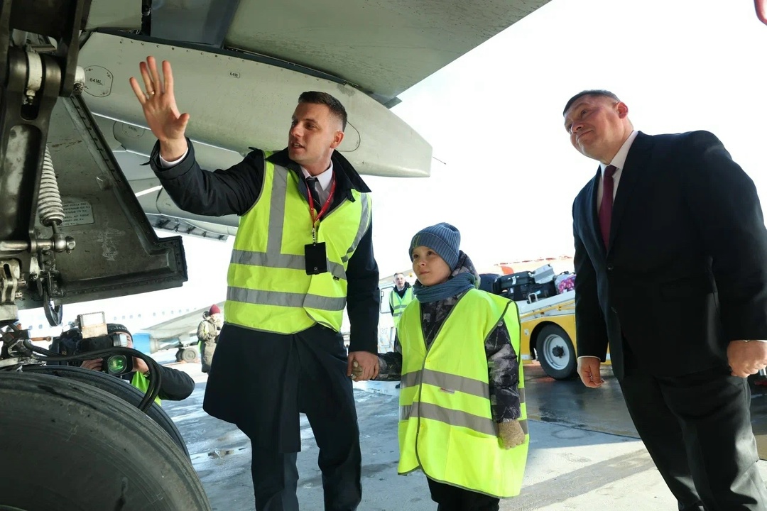 Авиационная мечта школьника из Волгограда исполнилась благодаря акции «Ёлка желаний»