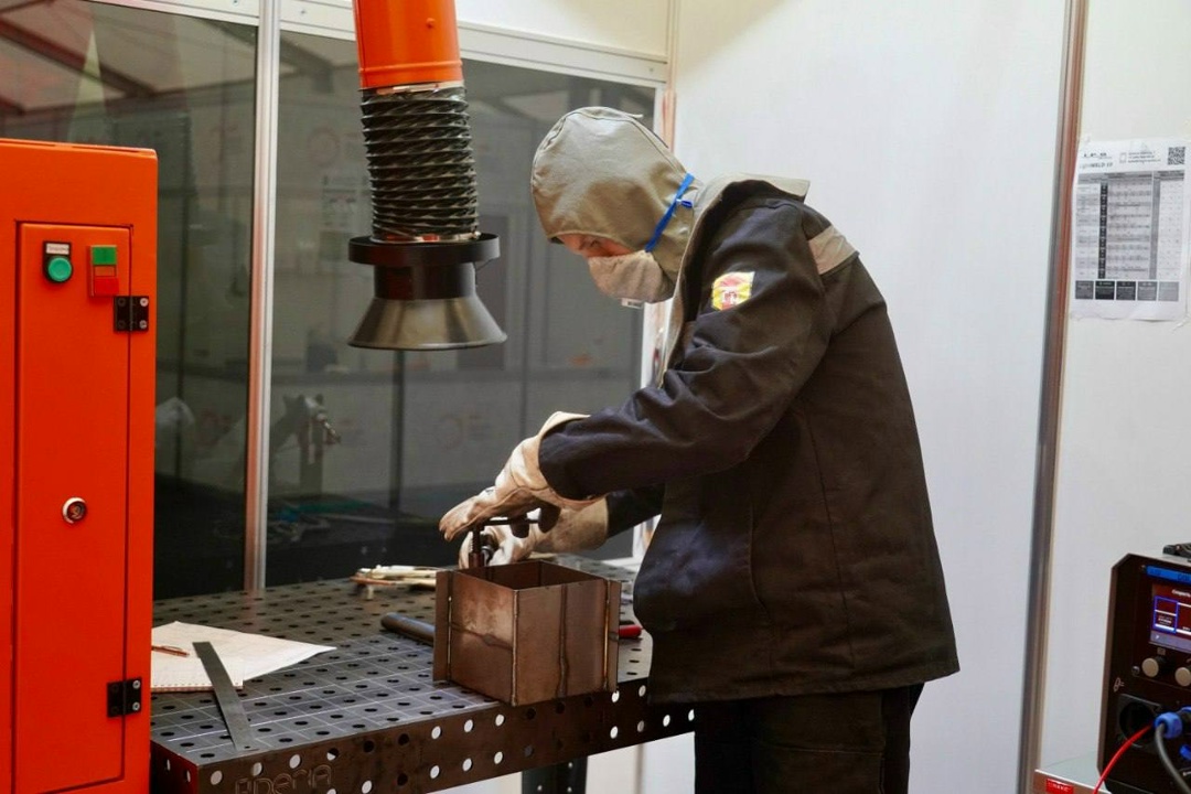 Дмитрий Чернышенко и Сергей Кравцов подвели итоги соревнований чемпионатного движения «Профессионалы» за 2025 год.