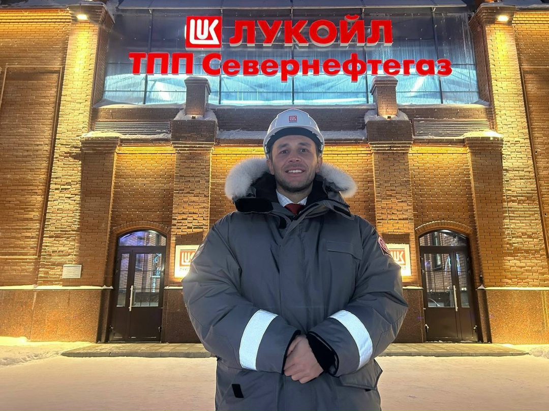 Инженерный приворот Антон Пешин, начальник отдела добычи нефти и газа ЛУКОЙЛа в Тимано-Печорском регионе, предложил способ сократить затраты на обслуживание…