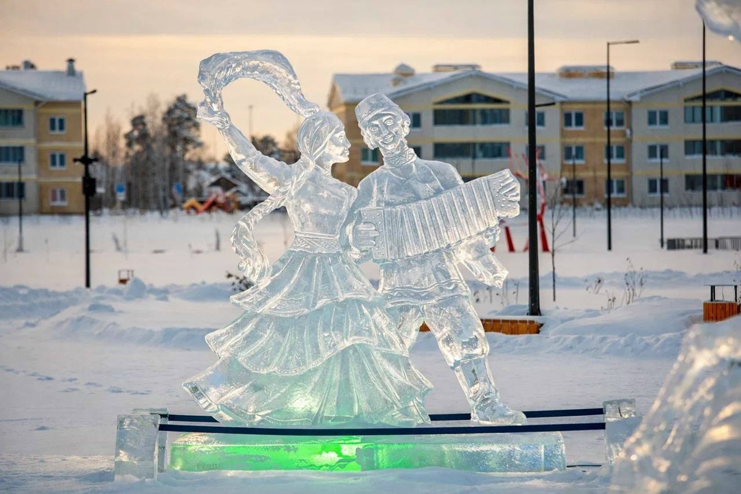 Ледяное искусство При поддержке ЛУКОЙЛа Парк 50-летия Когалыма превратился в музей под открытым небом.