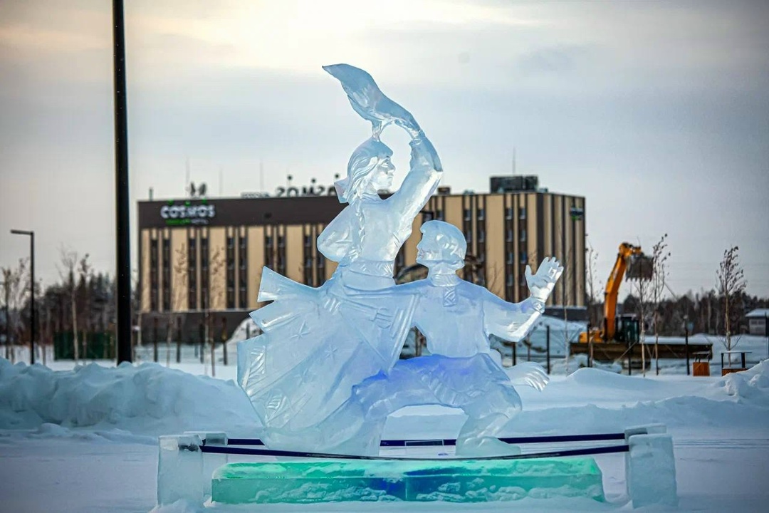 Ледяное искусство При поддержке ЛУКОЙЛа Парк 50-летия Когалыма превратился в музей под открытым небом.