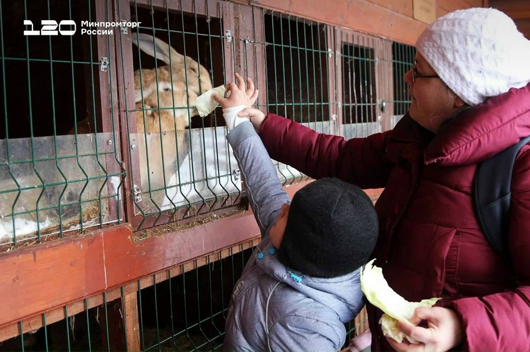 Клим из Зеленограда встретился с пилотами «Русских Витязей» и «Стрижей»