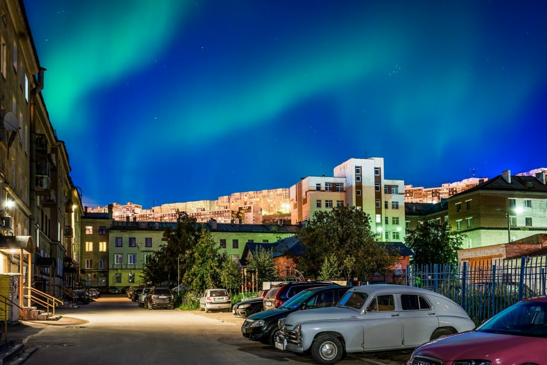 Полярное сияние выглядит так, словно цвета для него подбирали лучшие художники