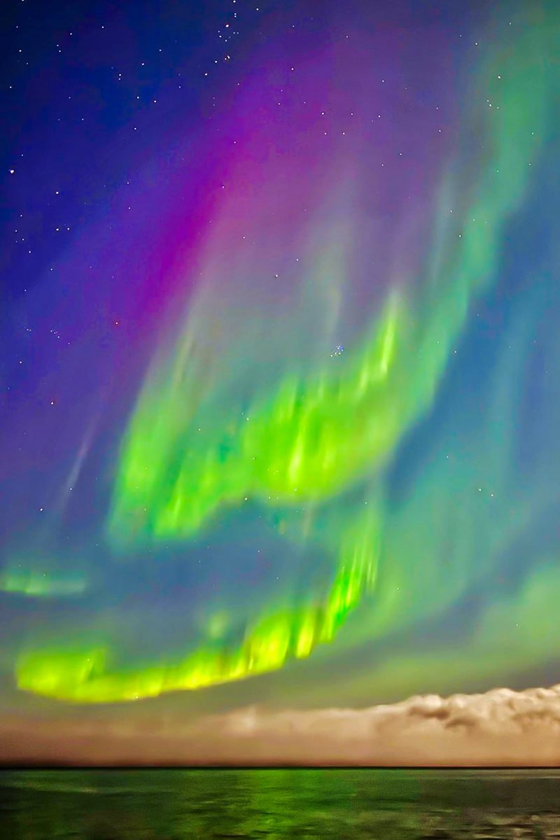 Полярное сияние выглядит так, словно цвета для него подбирали лучшие художники