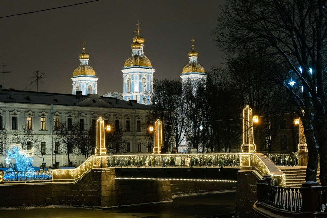 В канун Рождества Христова один из духовных и архитектурных символов города, памятник елизаветинского барокко – Николо-Богоявленский Морской собор – получил…