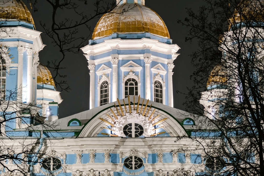 В канун Рождества Христова один из духовных и архитектурных символов города, памятник елизаветинского барокко – Николо-Богоявленский Морской собор – получил…