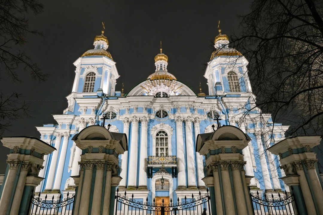 В канун Рождества Христова один из духовных и архитектурных символов города, памятник елизаветинского барокко – Николо-Богоявленский Морской собор – получил…