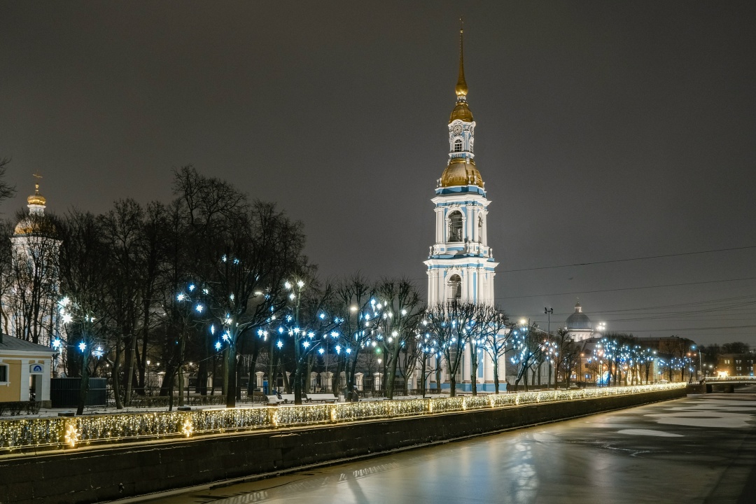 В канун Рождества Христова один из духовных и архитектурных символов города, памятник елизаветинского барокко – Николо-Богоявленский Морской собор – получил…
