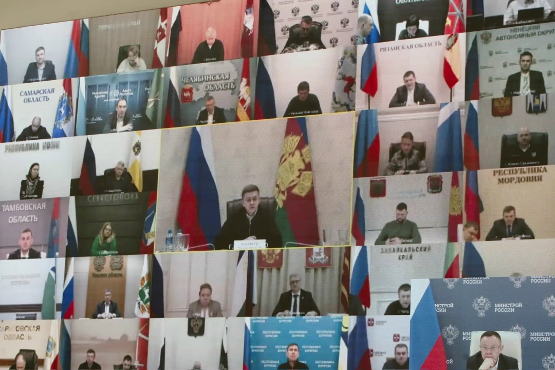 Глава Минстроя России Ирек Файзуллин провел всероссийское совещание по вопросам прохождения отопительного периода