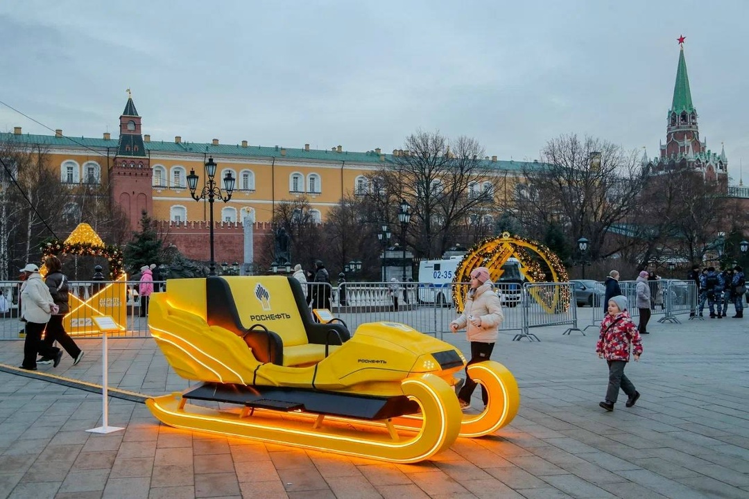 Новогодний маршрут от «Роснефти» Встречаемся на Тверском бульваре — здесь работает наша уличная фотовыставка «Притяжение Арктики»