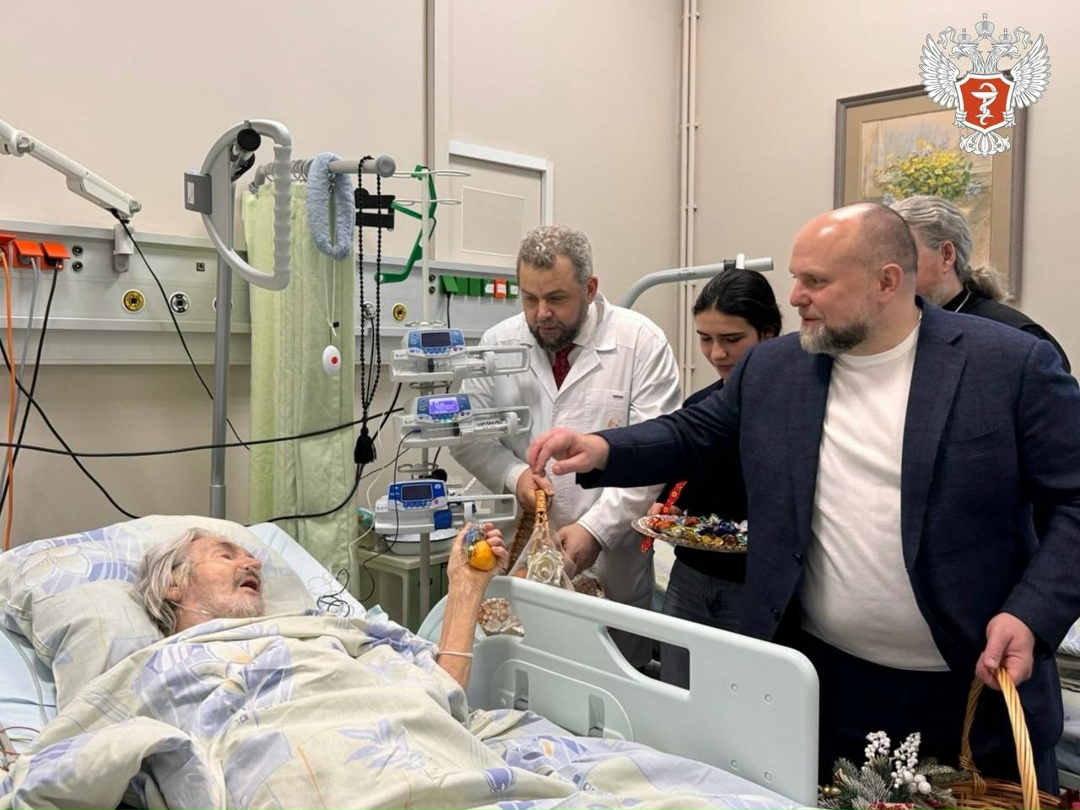Андрей Плутницкий в светлый праздник Рождества Христова посетил пациентов церковной Больницы Святителя Алексия
