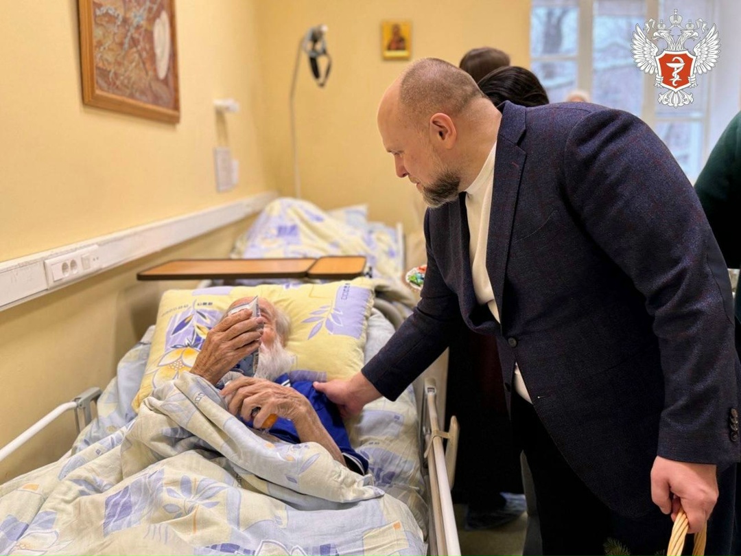 Андрей Плутницкий в светлый праздник Рождества Христова посетил пациентов церковной Больницы Святителя Алексия