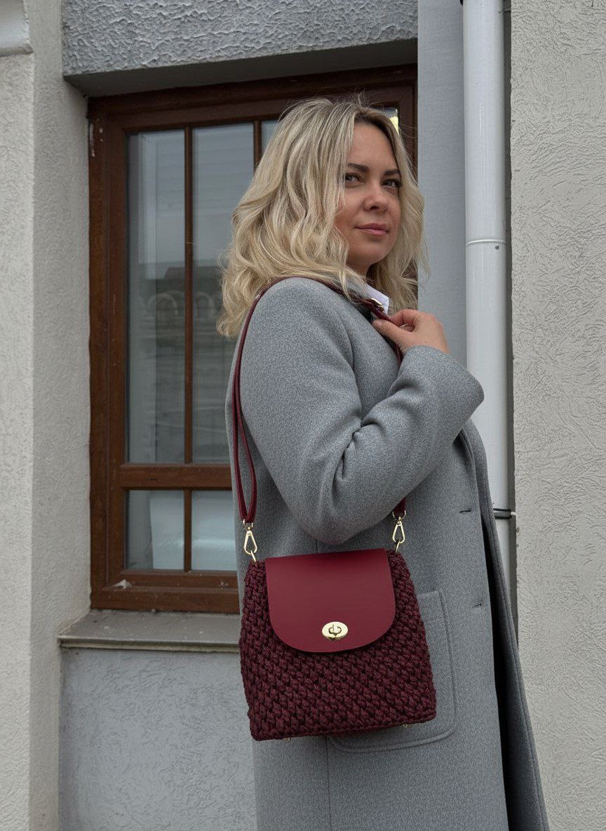 Отличные новости! Вдохновленная вашими теплыми откликами, Юлия решила поделиться частичкой своего творчества с нашей аудиторией.