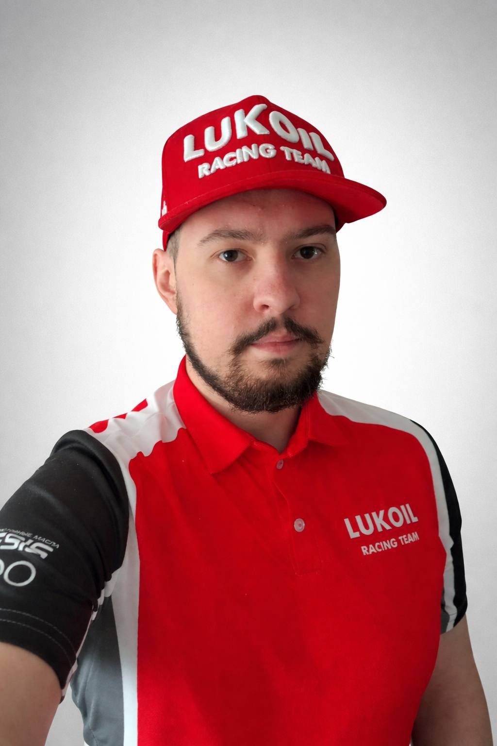 Гонщик LUKOIL Racing eSports Григорий Иванов победил в Международном киберспортивном чемпионате Masters of Assetto Corsa