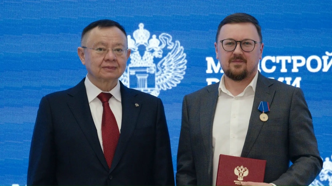 В Минстрое России прошло оперативное совещание под председательством Министра строительства и ЖКХ РФ Ирека Файзуллина