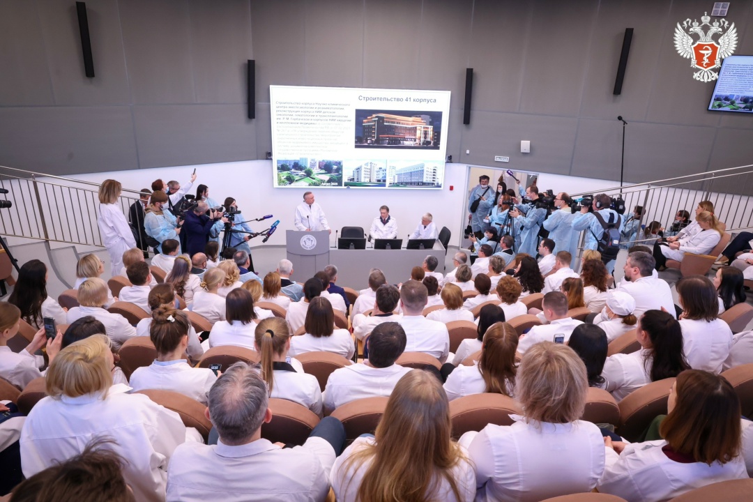 Михаил Мурашко открыл новый корпус Первого Санкт-Петербургского государственного медицинского университета